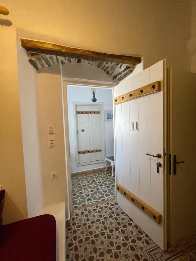 Burgos Barrio Naxos City Exterior foto