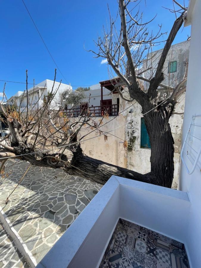 Burgos Barrio Naxos City Exterior foto